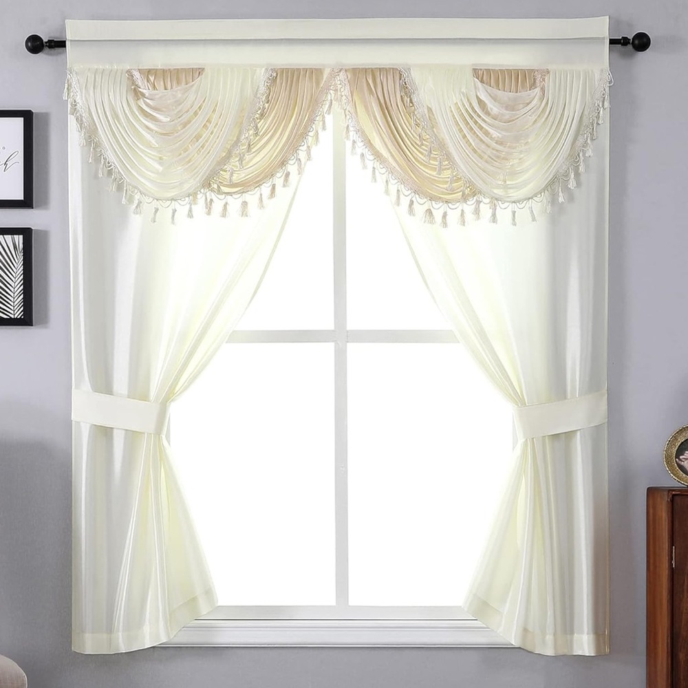 5 Piece Cream Window Set with Valance